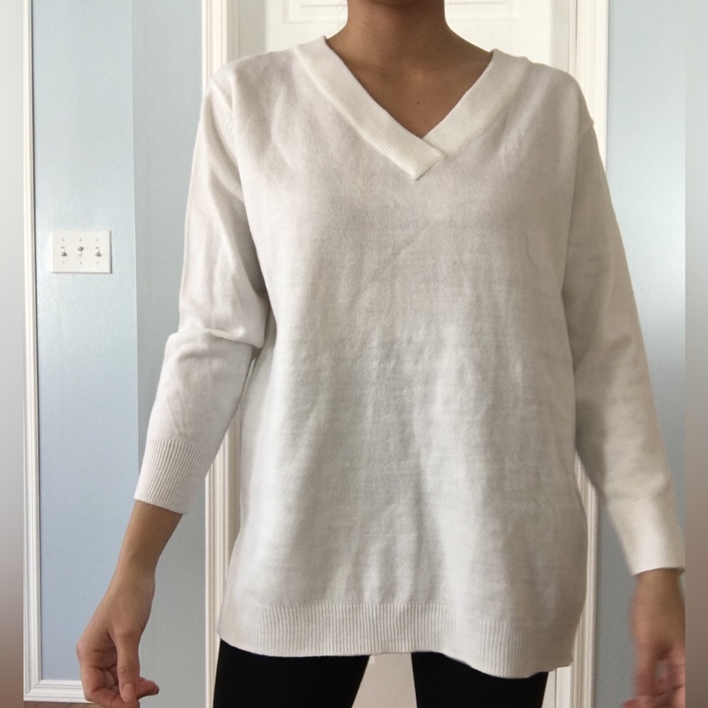 Ecru or Ivory Size S-M 100% Acrylic Long sleeve Knit Top by Ingni